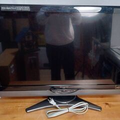 【B498】シャープ　アクオス　テレビ　32インチ　2010年製　動作確認OK　現状品の画像