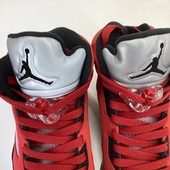 NIKE JORDAN5 Toro Bravoハイカットスニーカーの画像