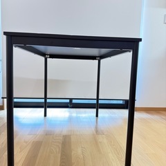 ikea デスク&チェアの画像