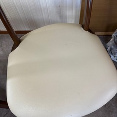 回転する椅子の画像