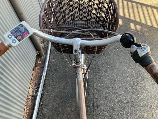 759  パナソニック新機種電動アシスト自転車vivi26インチシルバー系アルミボディー