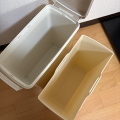 ゴミ箱の画像