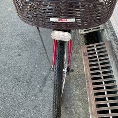 762  ヤマハ最新機種電動アシスト自転車チェアー26インチレッド系アルミボディーの画像