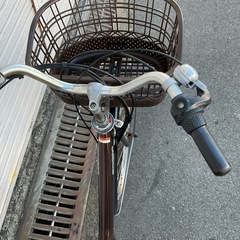 763  ヤマハ新機種電動アシスト自転車pasnatura26インチブラウンアルミボディーの画像