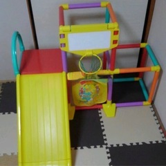 室内用ジャングルジムの画像