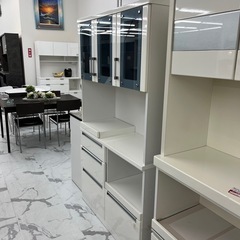 ★食器棚★の画像