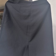  黒色 セットアップ スーツの画像