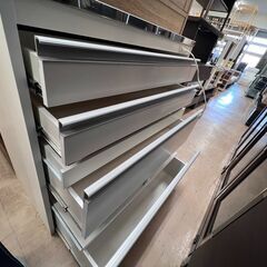 🍽️山隆家具🍽️キッチンカウンター🍽️ステンレス天板🍽️コンセント付き🍽️横幅89cm🍽️高さ98cm🍽️No.1762🍽️の画像