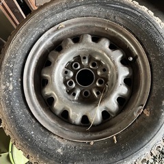 中古タイヤの画像