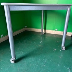 テーブルの画像