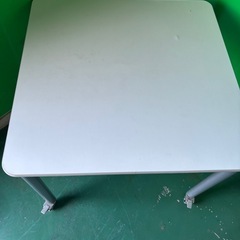 テーブルの画像