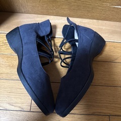 Put on ダークパープル レースアップ　クロスストラップ　パンプスの画像