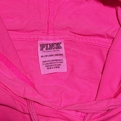 ビクトリアシークレット ピンク フード付きロンT XSサイズの画像