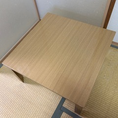 正方形ローテーブルの画像