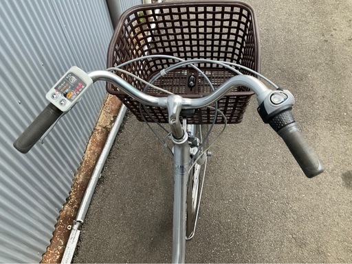 769  パナソニック新機種電動アシスト自転車viviSS26インチシルバーボディー
