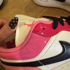 ジョーダンピンク24センチの画像