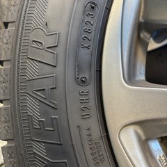 175/70/R14  ICE NAVI7  スタッドレスタイヤ４本　ホイール付きの画像