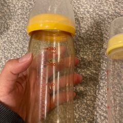 哺乳瓶（プラスチック製）の画像