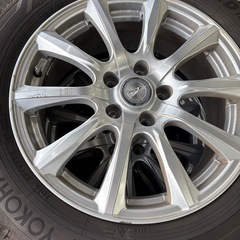 スタッドレスタイヤの画像