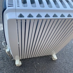 【De'Longhi】デロンギ TDDS0915BL 1500Wドラゴンデジタルオイルヒーターの画像