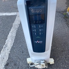 【De'Longhi】デロンギ TDDS0915BL 1500Wドラゴンデジタルオイルヒーターの画像