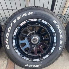 バリ山　ハイエース　ロクサーニバトルシップネオ　16インチ　タイヤ　215/65-16の画像