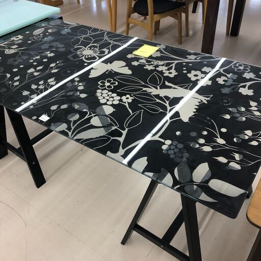 ジャングルジャングル和歌山店】【Wa3524】ガラスダイニングテーブル