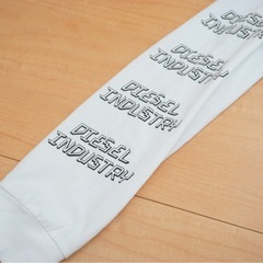 DIESEL ロンTシャツの画像