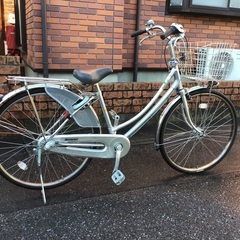 ブリジストン、シティサイクル銀色中古、学生サン、老若男女幅広く使えます。の画像