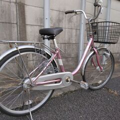 ２４インチのママチャリです。　前タイヤ新品、ＬＥＤオートライト付です。の画像