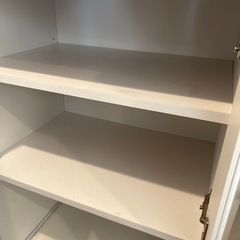 【0円】白い食器棚／12/25中までにお引取り可能な方の画像