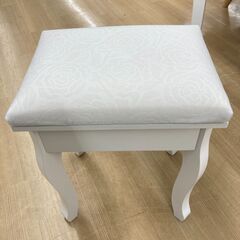 A-950【リユースのサカイ野々市店】ジモティ来店特価‼ アンティーク調 ドレッサー ホワイト 美品 クリーニング済みの画像