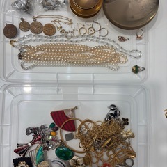整理品 アクセサリーまとめ品　1kgあり　の画像