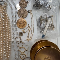 整理品 アクセサリーまとめ品　1kgあり　の画像