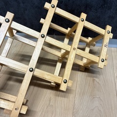 木製ワインラックの画像