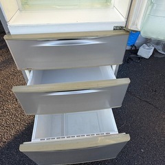 使えますが汚れありSANYO 冷凍冷蔵庫 355Lの画像