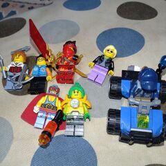 レゴブロック　10242ミニクーパーとミニフィグセット　組み立て済み完成品の画像