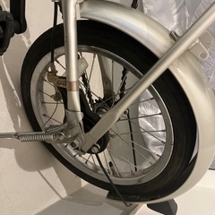折りたたみ自転車の画像