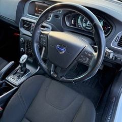 - ボルボ V40 - 【 ワンオーナー・車検有・8万km 】の画像