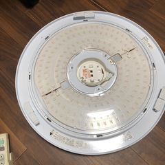 取引中シーリングライトの画像