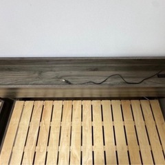 ダブルベッド引き出しありありの画像