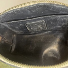 COACH化粧箱ポーチの画像