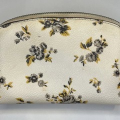COACH化粧箱ポーチの画像