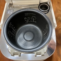 パナソニック　SR-VSX108 炊飯器　白の画像