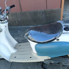 ヤマハ　２スト　ビーノ　見た目は悪いが一応足で使えるレベルです。YJ50R Vino　1997年式　 登録型式5AU1　部品取りでもどうぞの画像