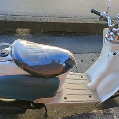 ヤマハ　２スト　ビーノ　見た目は悪いが一応足で使えるレベルです。YJ50R Vino　1997年式　 登録型式5AU1　部品取りでもどうぞの画像