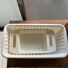 フタ付き 水切りケース（白）の画像