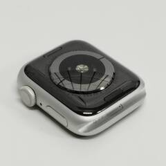 Apple Watch Series 5/GPS/40mm/A2092/シルバー〈MWV62J/A〉の画像