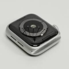Apple Watch Series 5/GPS/40mm/A2092/シルバー〈MWV62J/A〉の画像