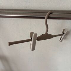 スカート、ズボンのハンガー　綺麗に挟める　37個の画像